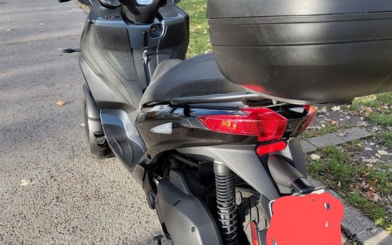 Gebrauchtmotorrad Piaggio MP3 300 - Bild 3