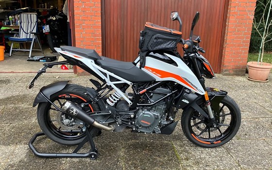 Gebrauchtmotorrad KTM 390 Duke - Bild 1