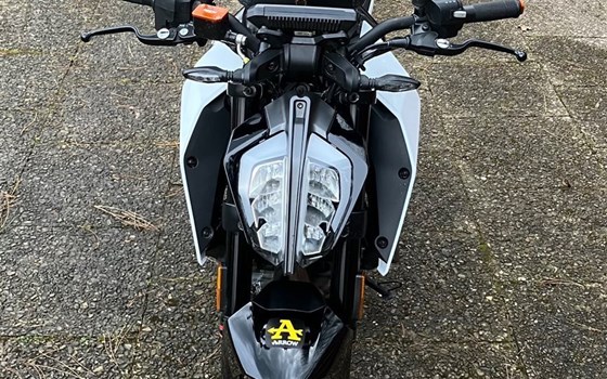 Gebrauchtmotorrad KTM 390 Duke - Bild 2