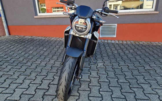 Gebrauchtmotorrad Honda CB 1000 R - Bild 6