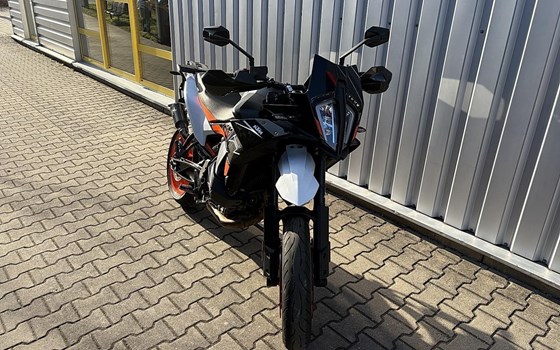 Gebrauchtmotorrad KTM 890 SMT - Bild 4