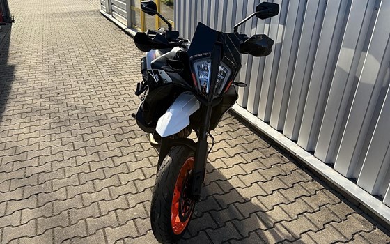 Gebrauchtmotorrad KTM 890 SMT - Bild 5