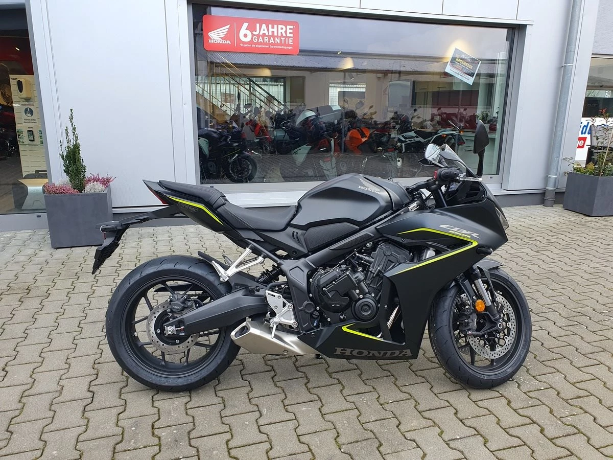 Honda CBR650R E-Clutch