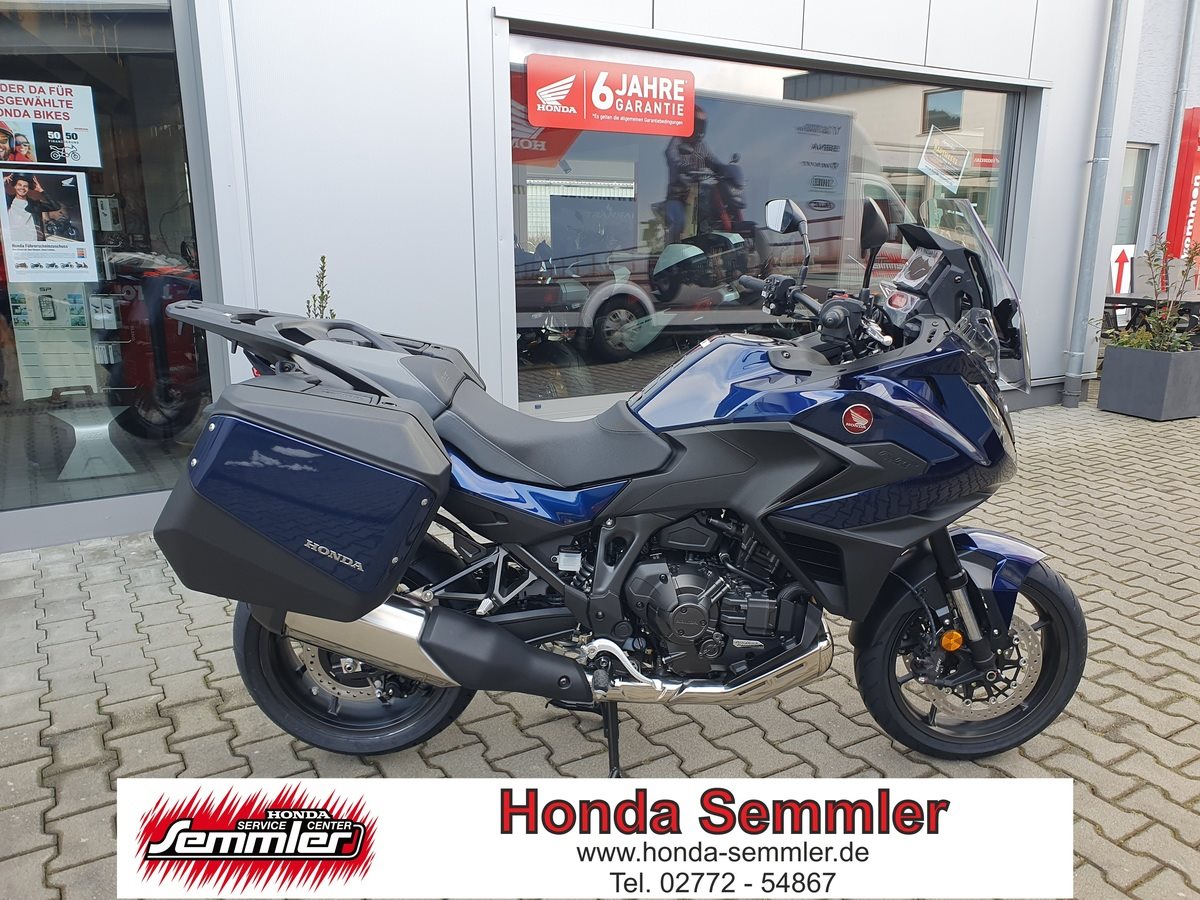 Honda NT1100 DCT Electronic Suspension