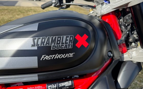 Gebrauchtmotorrad Ducati Scrambler Desert Sled - Bild 11