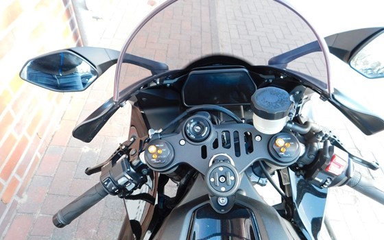 Gebrauchtmotorrad Yamaha R1 - Bild 17