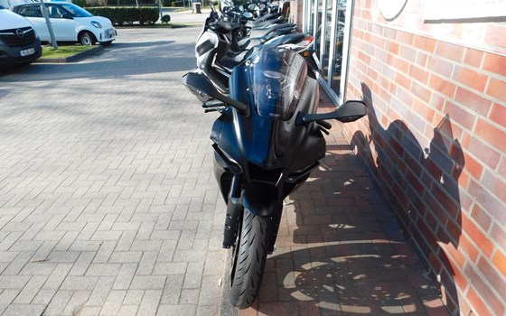 Gebrauchtmotorrad Yamaha R1 - Bild 3