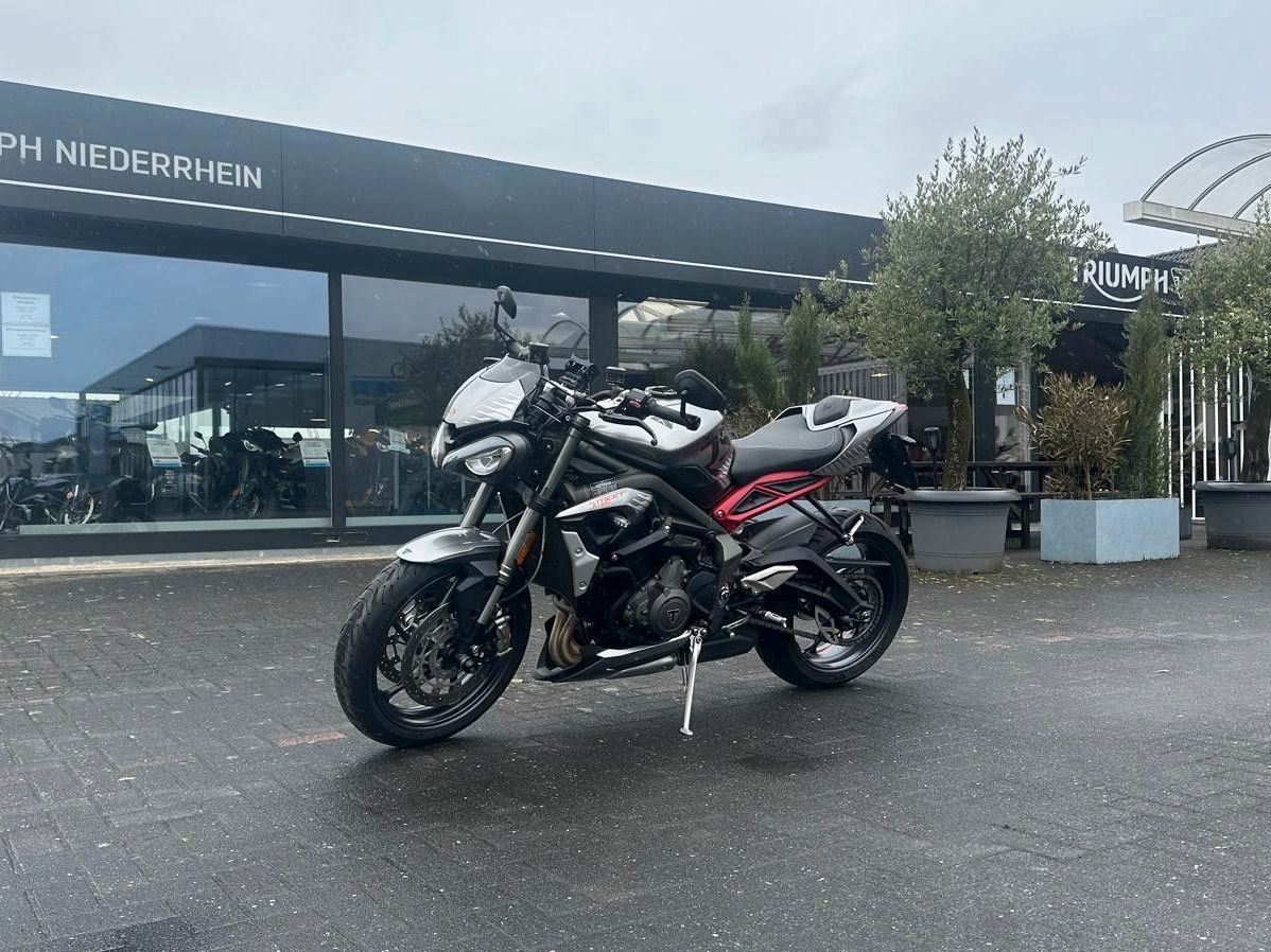 Triumph Street Triple R