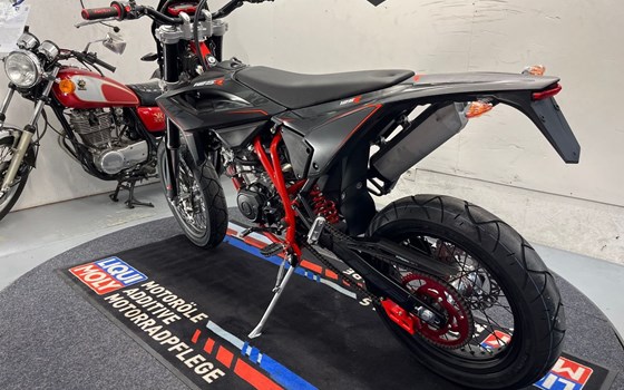 Neufahrzeug Beta RR 4T 125 R - Bild 3