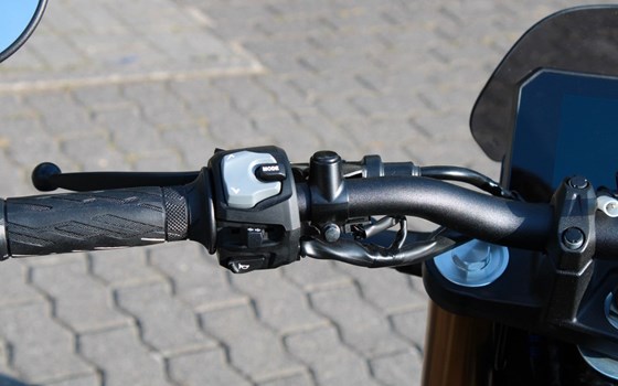 Neufahrzeug Suzuki GSX-8T - Bild 17