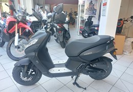 Neumotorrad Peugeot Kisbee S Naked