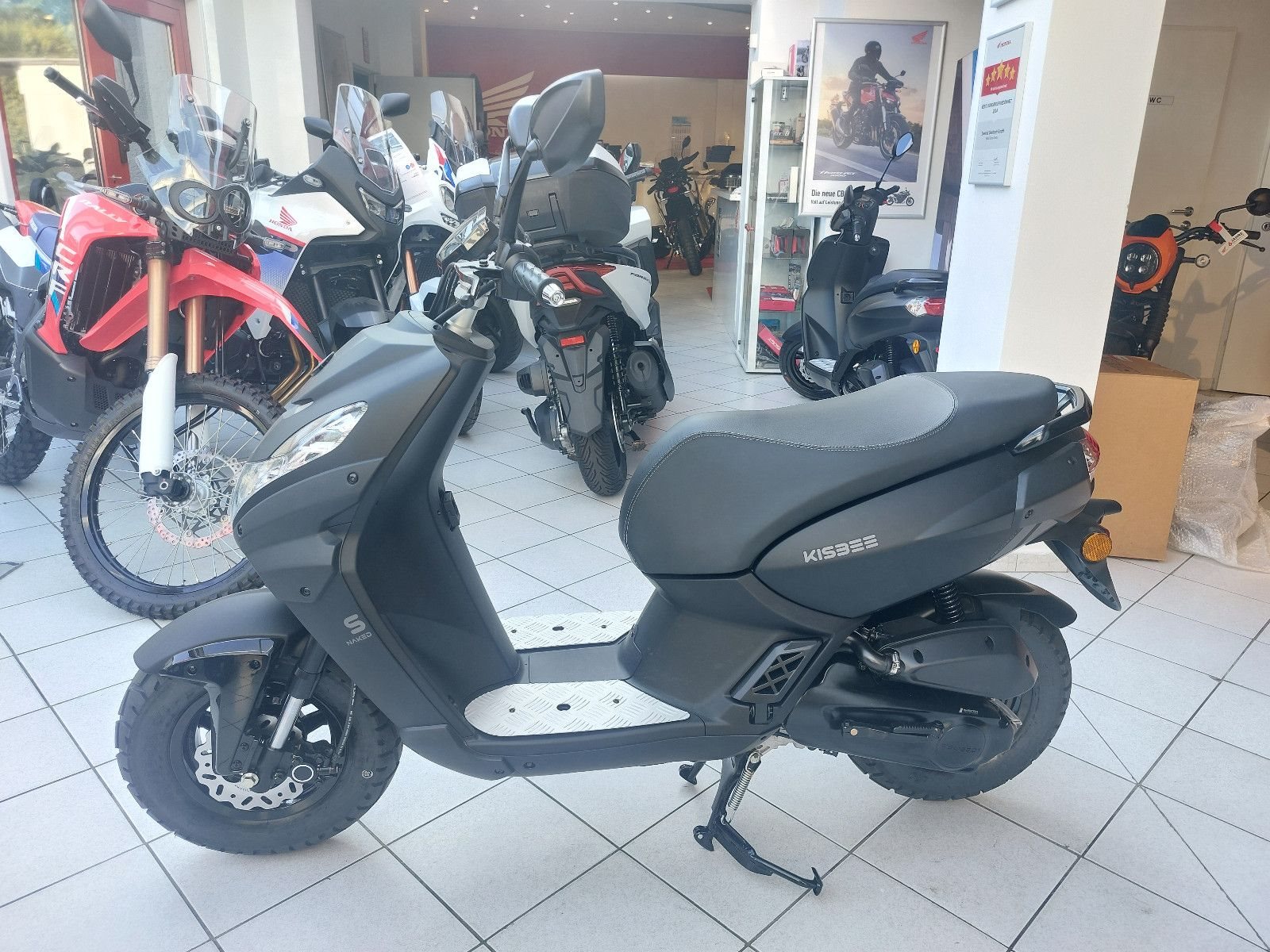 Peugeot Kisbee S Naked