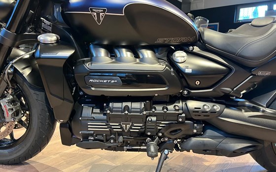 Gebrauchtmotorrad Triumph Rocket 3 Storm R - Bild 4