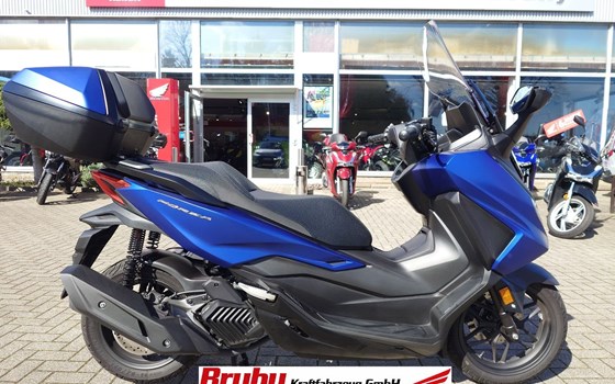 Gebrauchtmotorrad Honda Forza 125 - Bild 1