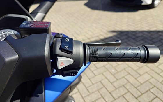 Gebrauchtmotorrad Honda Forza 125 - Bild 12