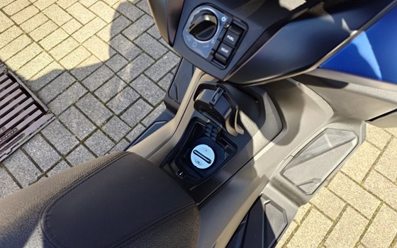 Gebrauchtmotorrad Honda Forza 125 - Bild 17