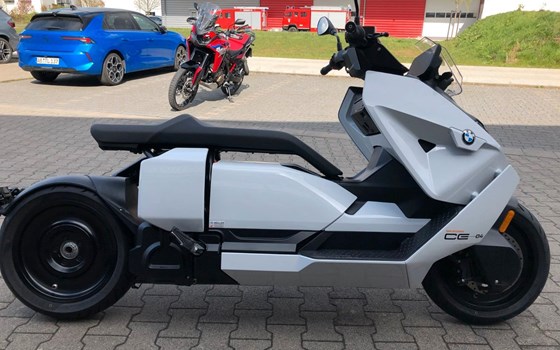 Gebrauchtmotorrad BMW CE 04 - Bild 10
