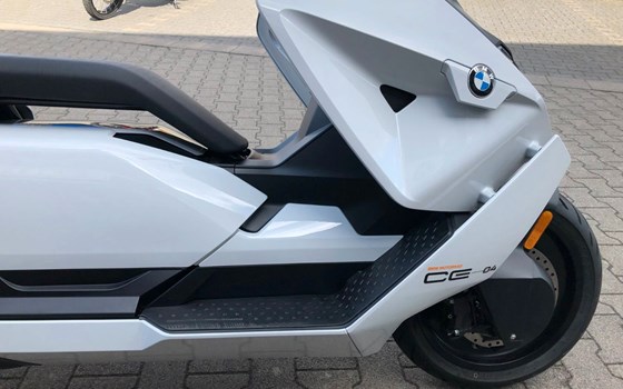 Gebrauchtmotorrad BMW CE 04 - Bild 14