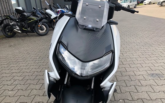 Gebrauchtmotorrad BMW CE 04 - Bild 17