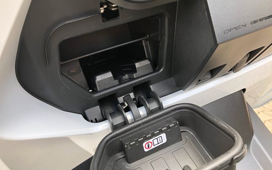 Gebrauchtmotorrad BMW CE 04 - Bild 23