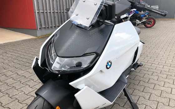 Gebrauchtmotorrad BMW CE 04 - Bild 9