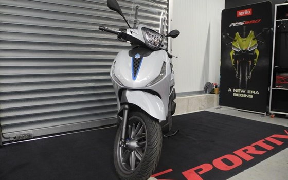 Neufahrzeug Piaggio Beverly 400 S - Bild 3