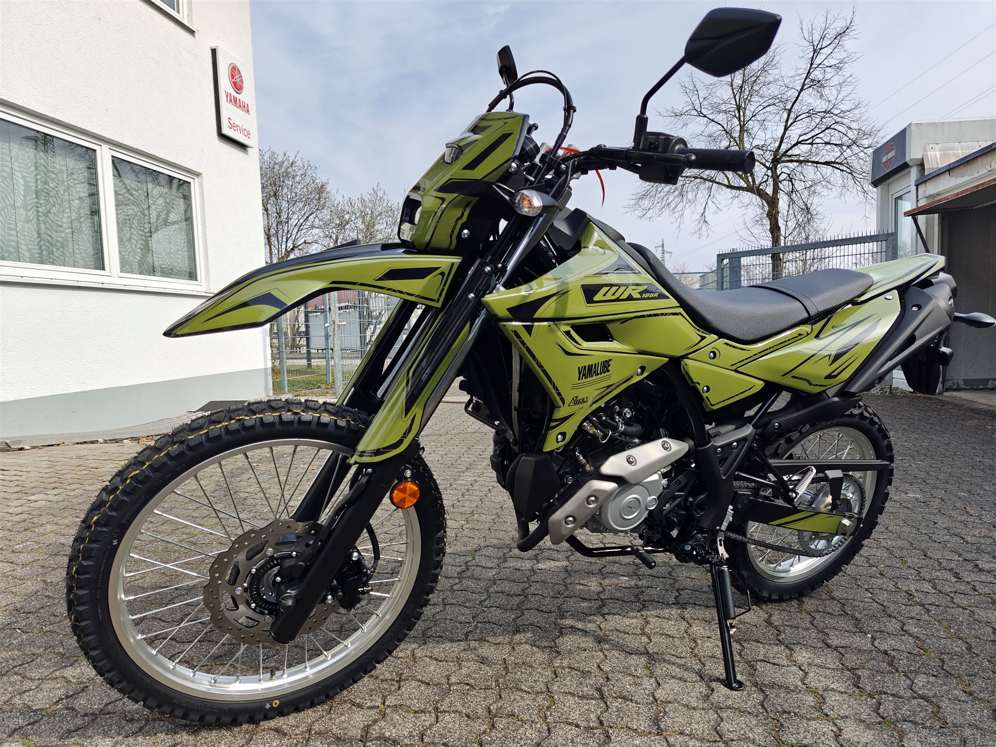 Yamaha WR125R Green Edition
