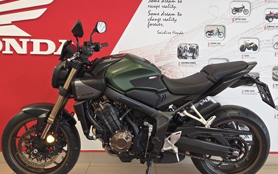 Gebrauchtmotorrad Honda CB650R - Bild 3