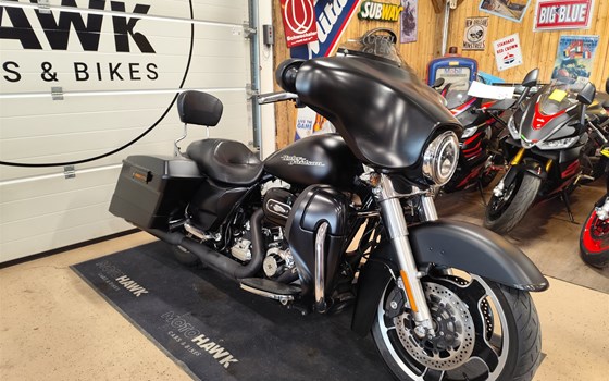 Gebrauchtmotorrad Harley-Davidson Street Glide FLHX - Bild 1