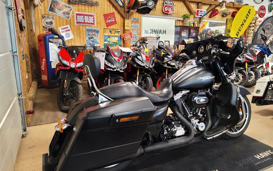 Gebrauchtmotorrad Harley-Davidson Street Glide FLHX - Bild 4