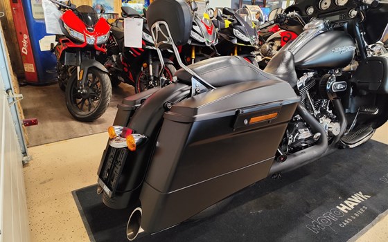 Gebrauchtmotorrad Harley-Davidson Street Glide FLHX - Bild 5