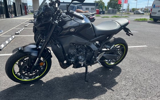Gebrauchtmotorrad Yamaha MT-09 - Bild 1