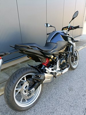 BMW F 900 R (black-storm metallic) - Bild 9