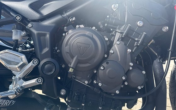 Gebrauchtmotorrad Triumph Trident 660 - Bild 5
