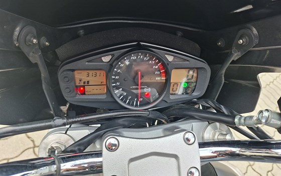 Gebrauchtmotorrad Suzuki GSR 600 - Bild 5