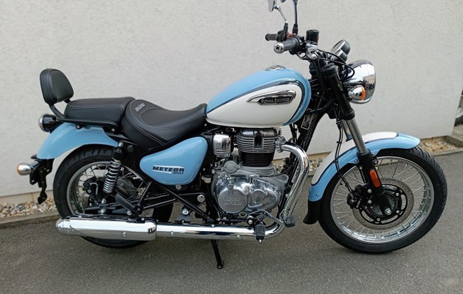 Royal Enfield Meteor 350 Aurora