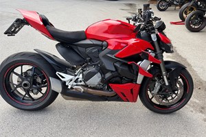 Angebot Ducati Streetfighter V2