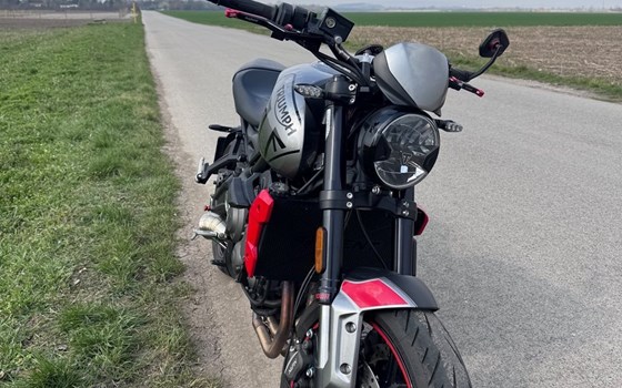 Gebrauchtmotorrad Triumph Trident 660 - Bild 11