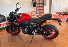 Neumotorrad Suzuki GSX-8S