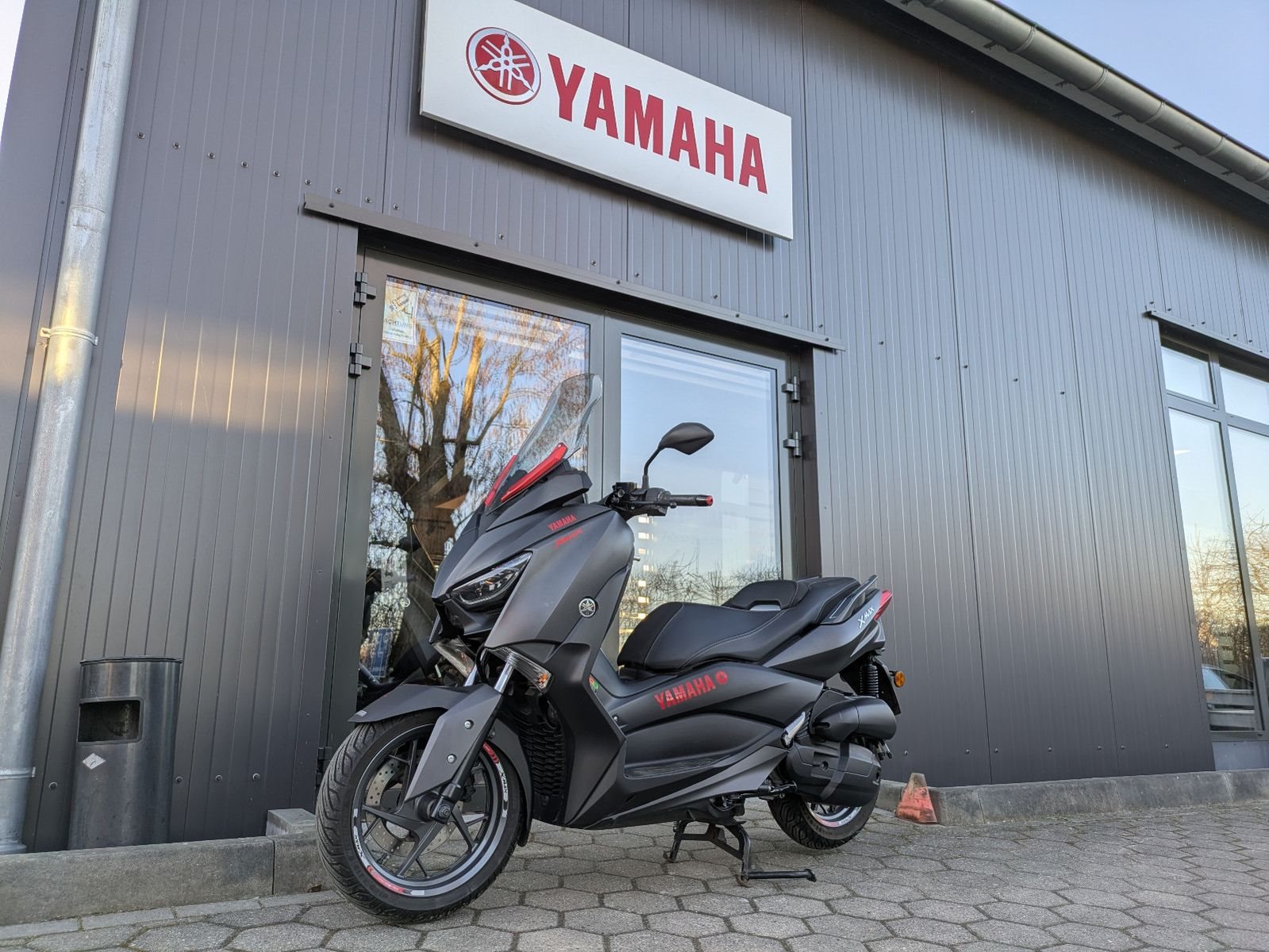 Yamaha XMAX 125