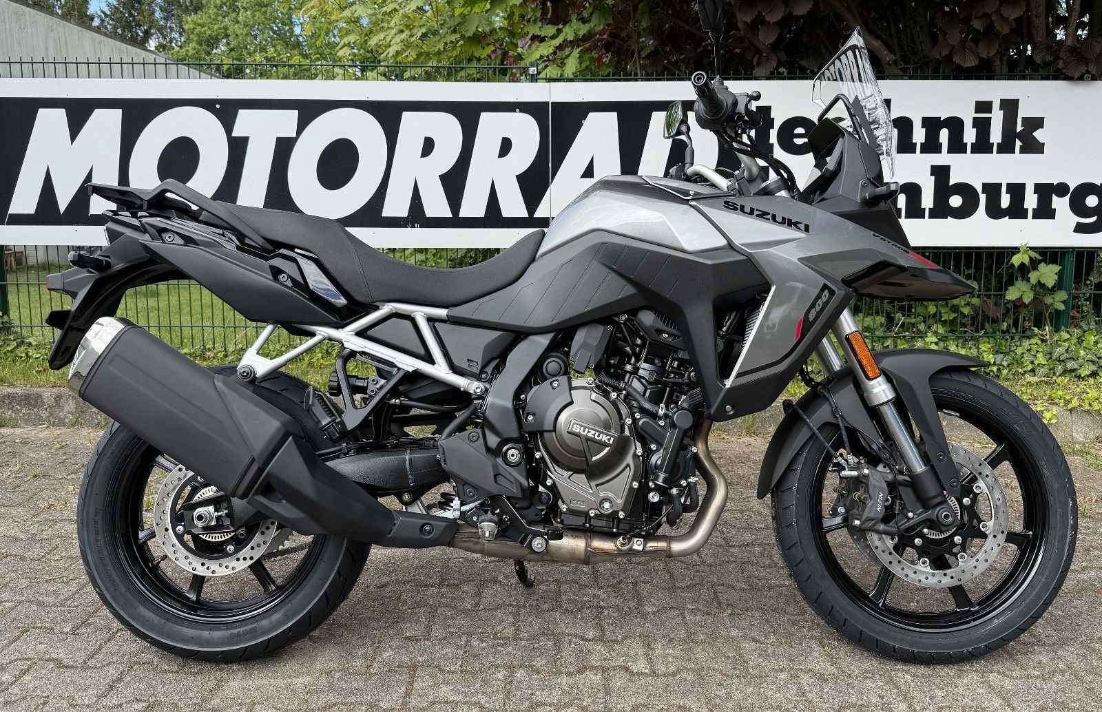 Suzuki V-Strom 800