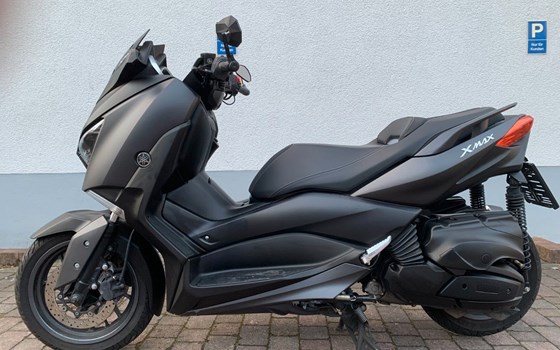 Gebrauchtmotorrad Yamaha XMAX 400 - Bild 2