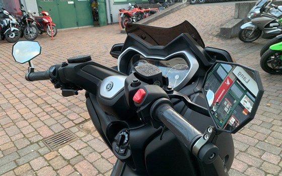 Gebrauchtmotorrad Yamaha XMAX 400 - Bild 4
