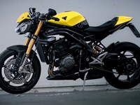 Gebrauchtmotorrad Triumph Speed Triple 1200 RX