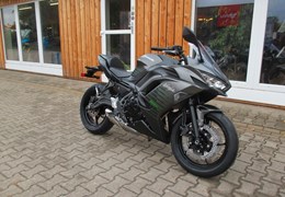 Neumotorrad Kawasaki Ninja 650