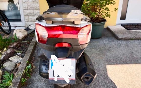 Gebrauchtmotorrad Kymco Downtown 300i - Bild 8