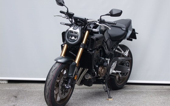 Neufahrzeug Honda CB650R E-Clutch - Bild 1