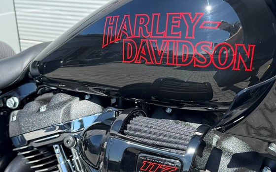 Gebrauchtmotorrad Harley-Davidson Softail Low Rider ST - Bild 6