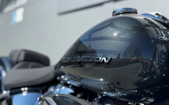 Gebrauchtmotorrad Harley-Davidson Softail Breakout 117 - Bild 6