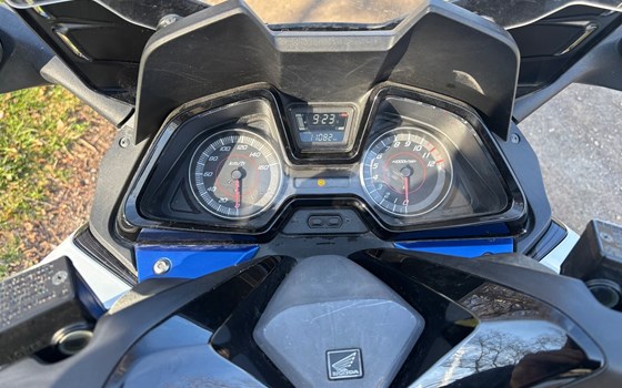 Gebrauchtmotorrad Honda Forza 125 - Bild 5